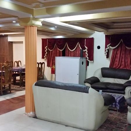 Hotel Gulmarg Inn מראה חיצוני תמונה