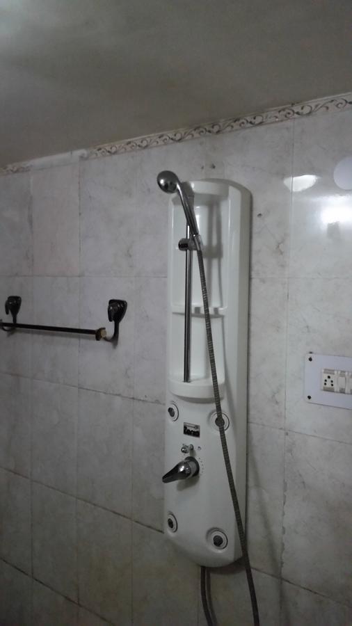Hotel Gulmarg Inn מראה חיצוני תמונה
