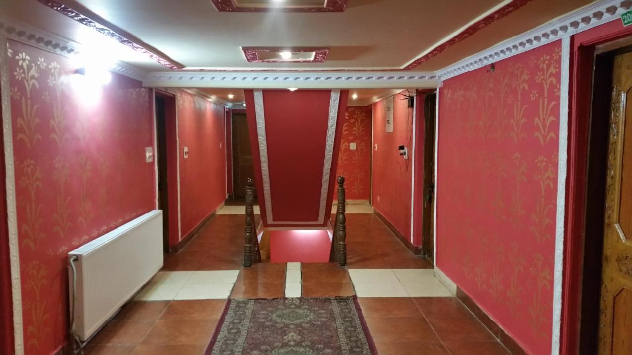 Hotel Gulmarg Inn מראה חיצוני תמונה